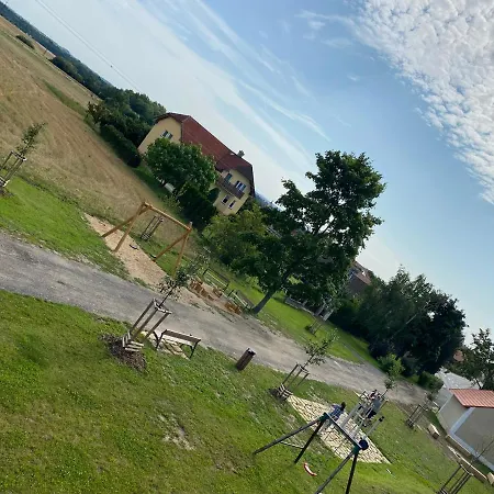 Rozkos Casa de hóspedes 3*