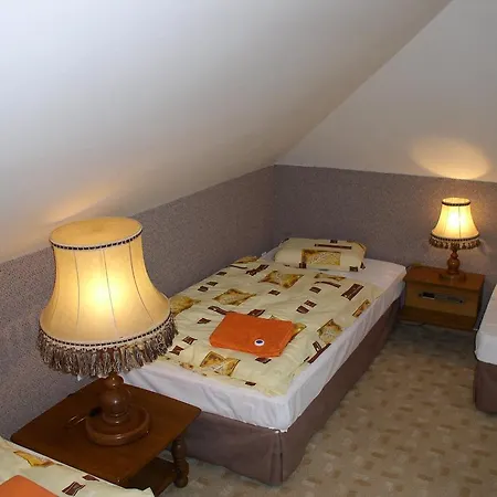 Rozkos 3* Prŭhonice